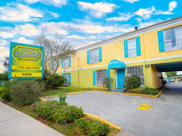 Oak Shadows Apartments