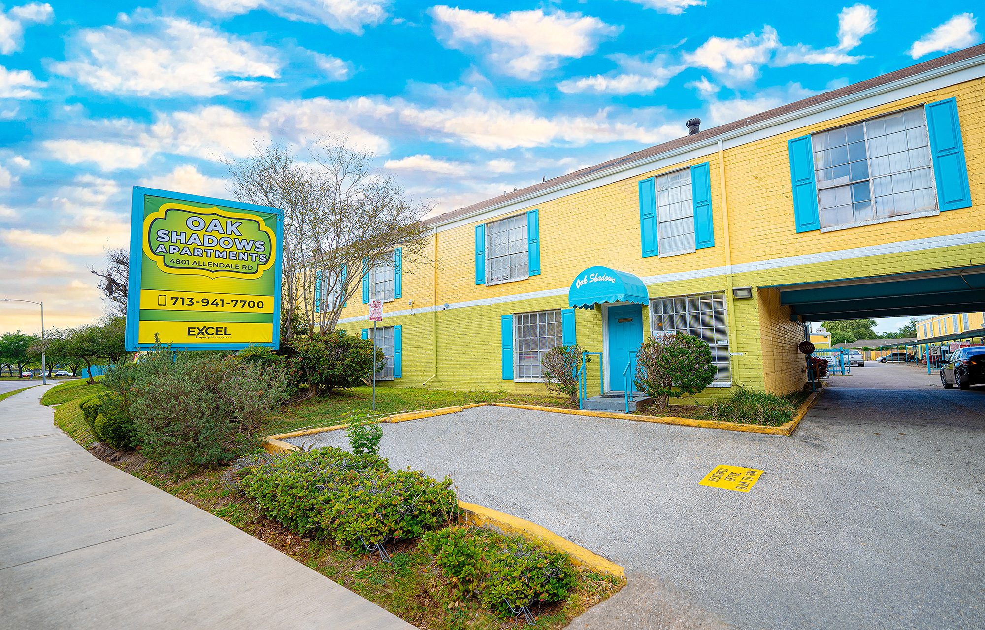 Oak Shadows Apartments
